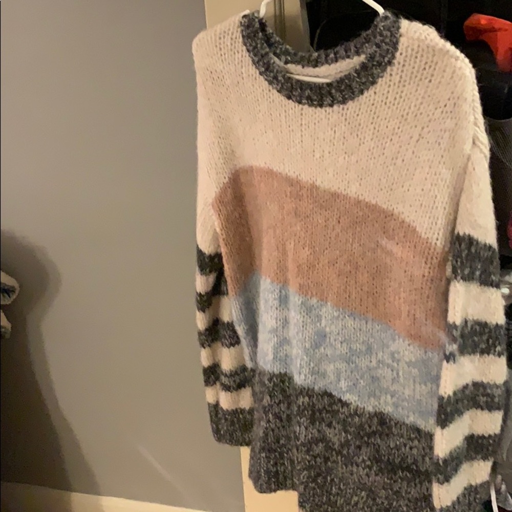 american eagle sweater